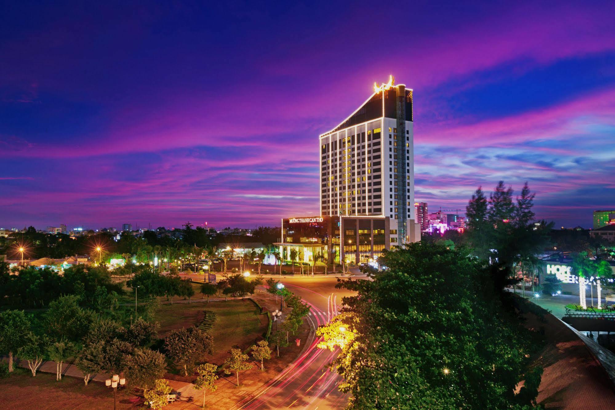 Muong Thanh Luxury Can Tho Hotel Exterior foto